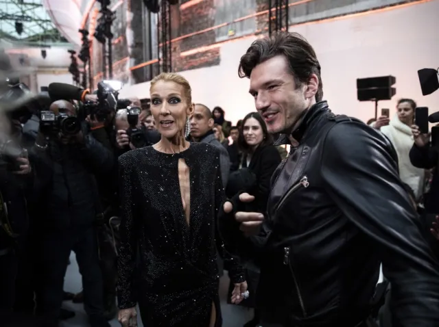 "Niech ktoś da jej burgera". Przeraźliwie szczupła Celine Dion w Paryżu. FOTO