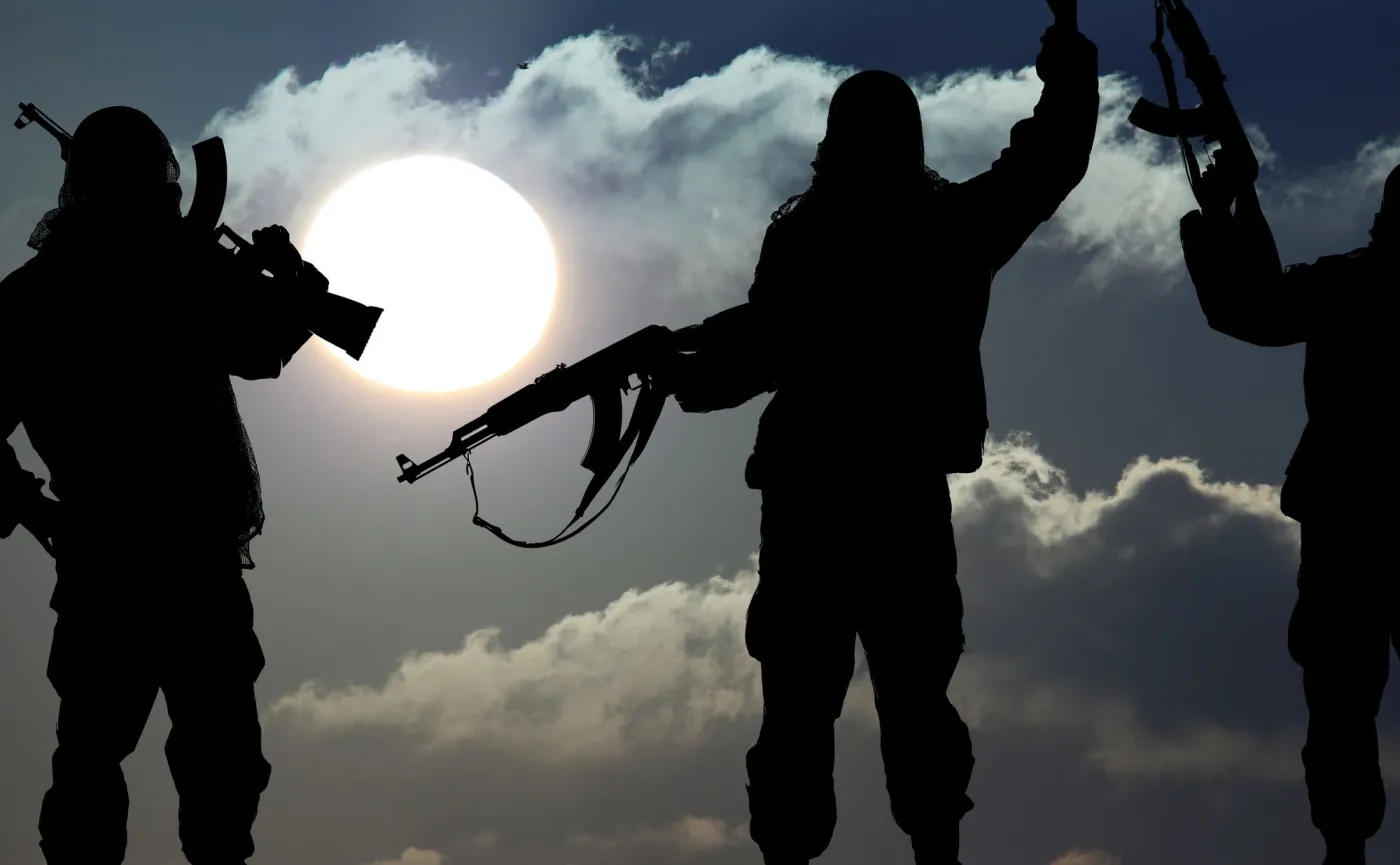 "Zakażeni kamikadze". Francuski raport ostrzega przed bronią masowego rażenia w rękach terrorystów