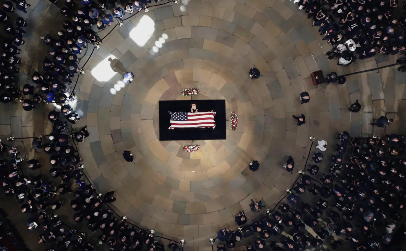 Lewestam: Pożegnanie Johna McCaina