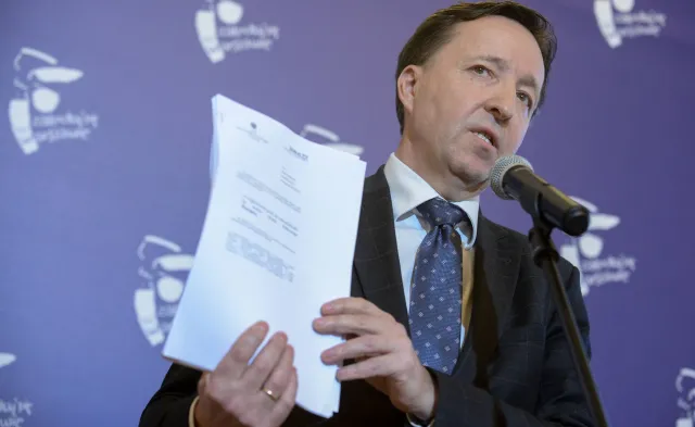 Afera reprywatyzacyjna. Ratusz: Nieprzypadkowo akt oskarżenia złożono w czasie kampanii wyborczej