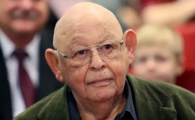 Jerzy Urban obraził uczucia religijne. Sąd: 120 tys. zł grzywny