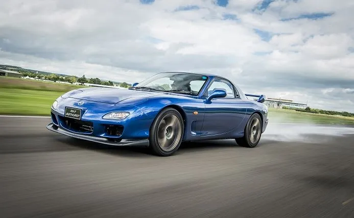 11620708-mazda-rx-7.jpg