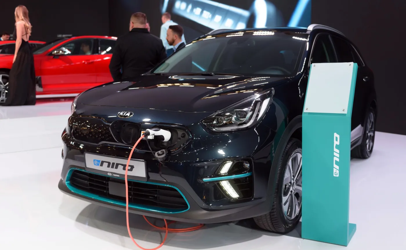 12235978-kia-e-niro.jpg