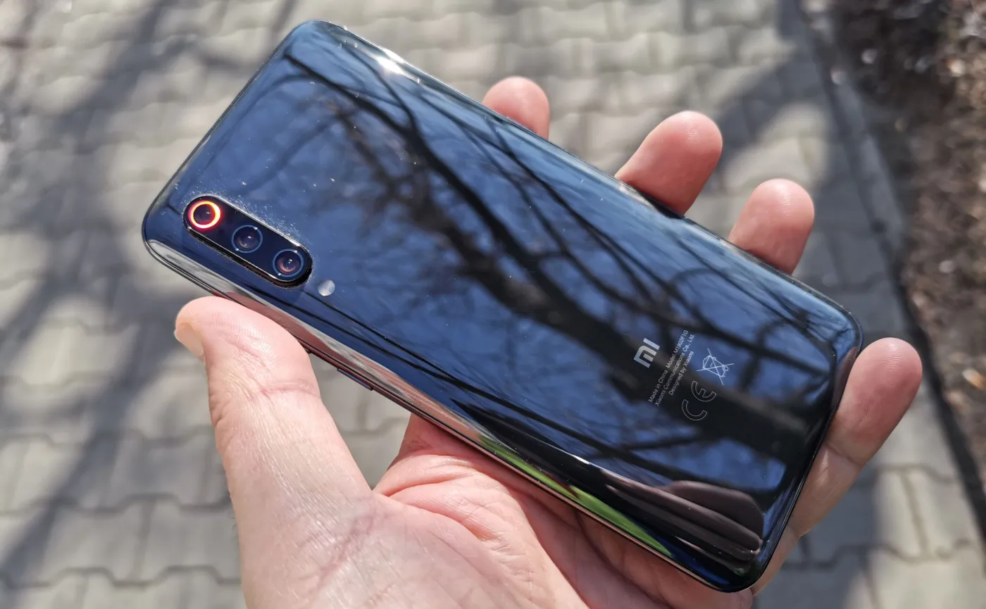 12272238-xiaomi-mi9.jpg