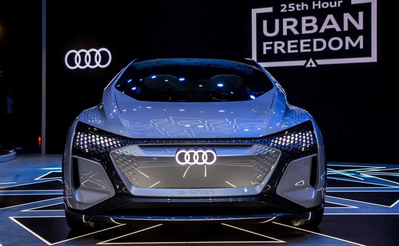 12281870-audi-ai-me.jpg