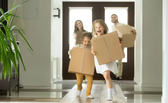 Mieszkanie, a może jednak dom - co się bardziej opłaca? [KALKULACJE i RADY]