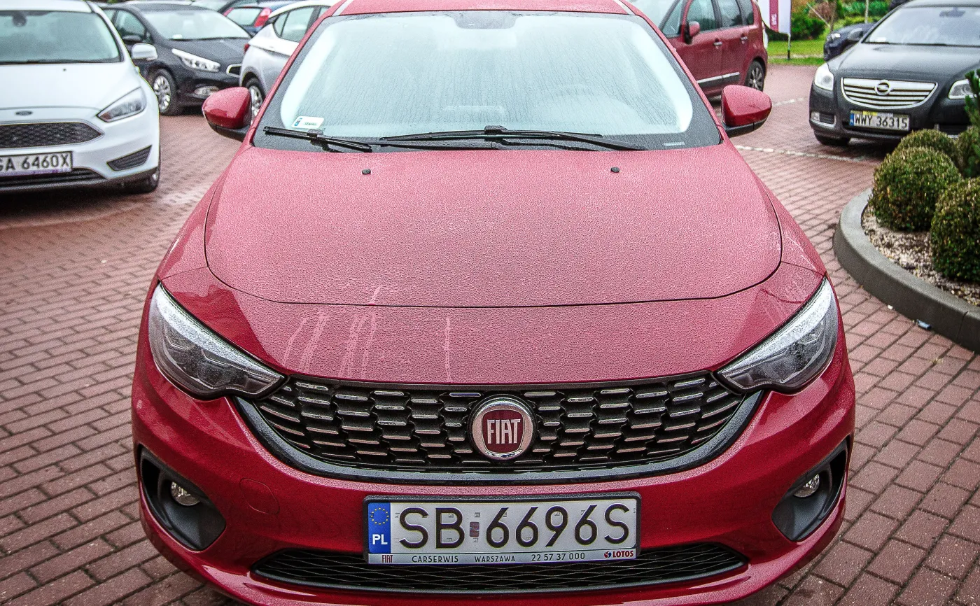 Fiat Tipo rekordowo staniał, czyli nocny cud nad Wisłą. Zaskakujący prezent dla kierowców