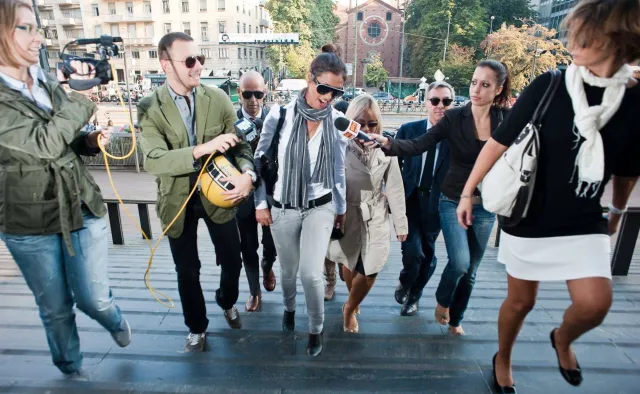 Nie żyje modelka, która zeznawała przeciw Berlusconiemu. Media: W jej ciele wykryto materiały radioaktywne