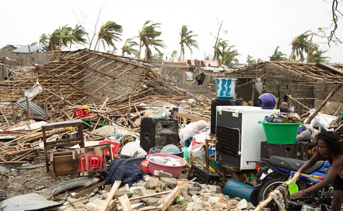 Potężny cyklon w Mozambiku. "Blachy latały jak prześcieradła i odcinały ludziom głowy" [GALERIA]