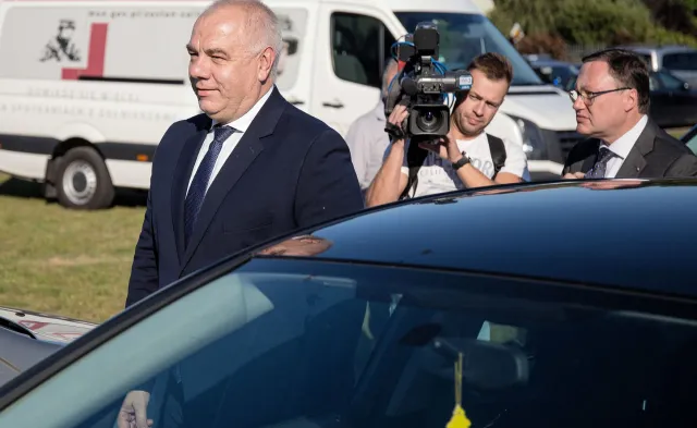 Sasin: Wypowiedź Schetyny skandaliczna, nawołuje do pozbawienia Polski funduszy z UE