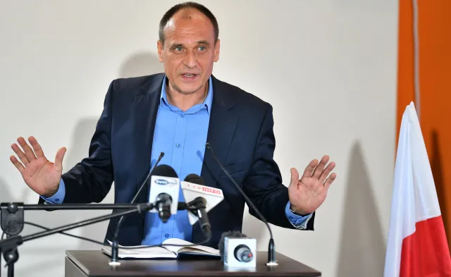 Posłowie Kukiz'15 przejdą do PiS? "Bierz pan w ciemno, bo podwyższą poziom IQ waszego zakonu"