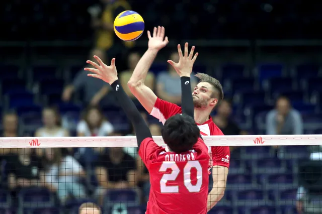 Polscy siatkarze źle zaczęli, ale potem nie dali Japończykom szans. Biało-czerwoni wciąż liczą się w grze o Final Six