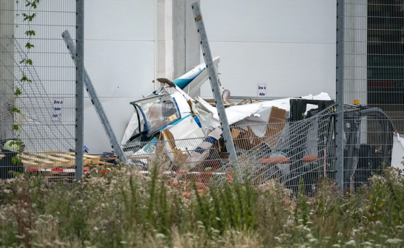 Samolot uderzył w market budowlany w Bruchsal. Trzy lecące nim osoby zginęły