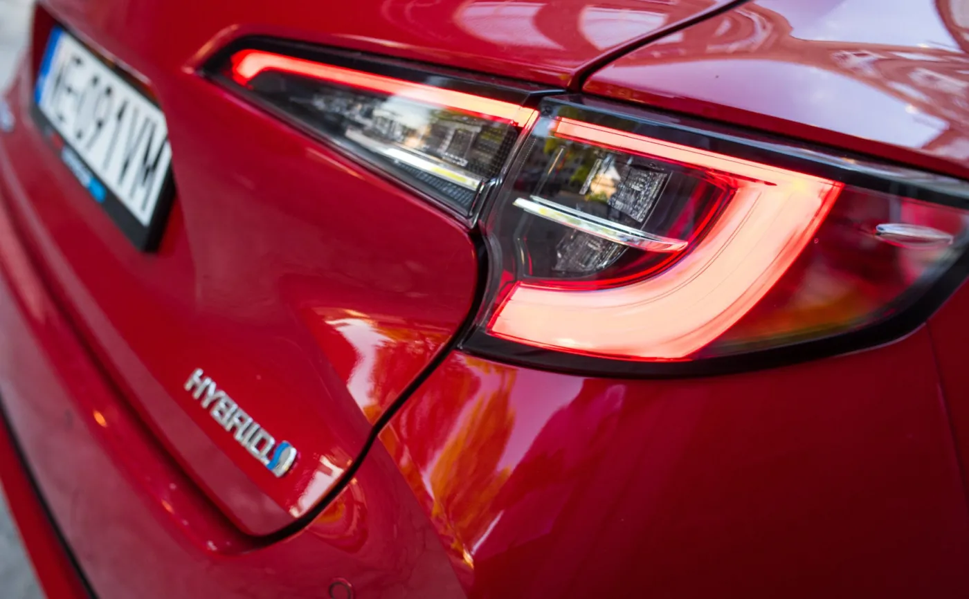 Toyota Corolla TS Kombi 2.0 Hybrid e-CVT Executive 