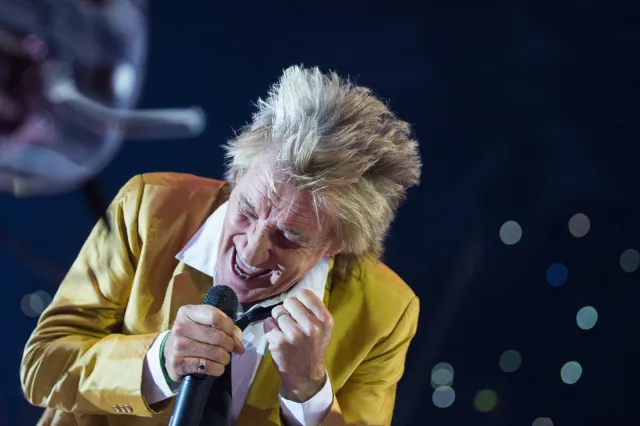 Rod Stewart wyda płytę z nowymi wersjami wielkich przebojów, nagranych z orkiestrą symfoniczną