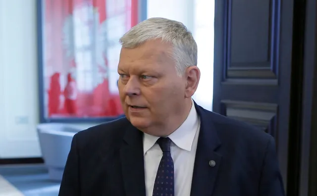 Suski: Zobowiązania na pierwsze 100 dni utrudnione ze względu na sytuację w Senacie