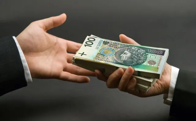 Rząd coraz bardziej jak Robin Hood. "Nowa danina to nie tylko trzeci próg podatkowy. Zakres obciążenia będzie szerszy"