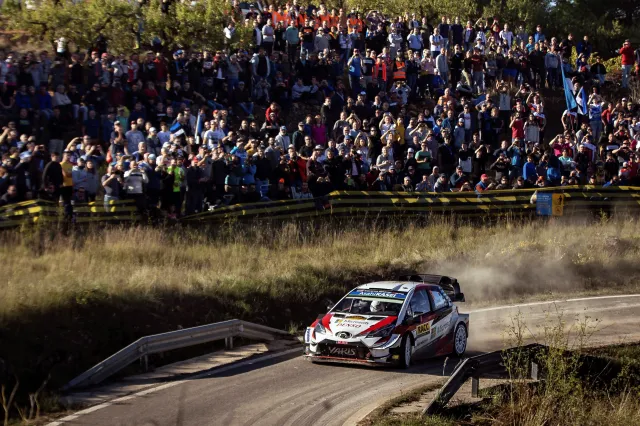 Rajdowe MŚ: Ott Tanak zdobył tytuł. W Hiszpanii najszybszy był Thierry Neuville
