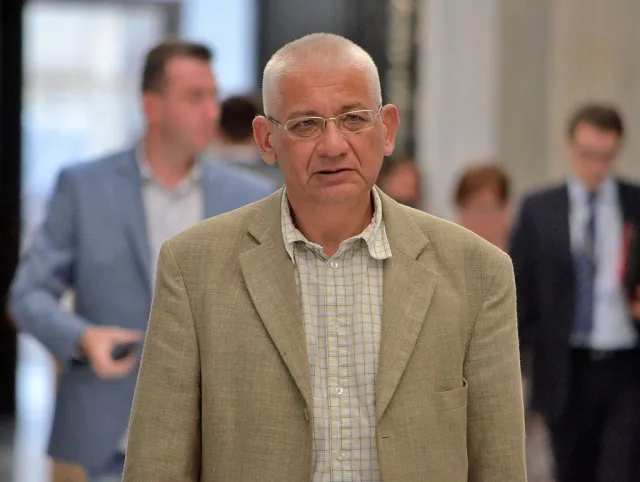 Dorn: Głosowanie kopertowe da PiS możliwość sfałszowania wyborów