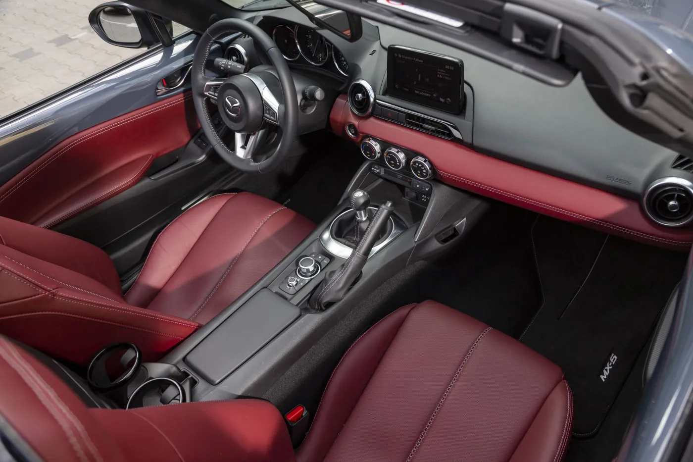 Mazda MX-5 "100"