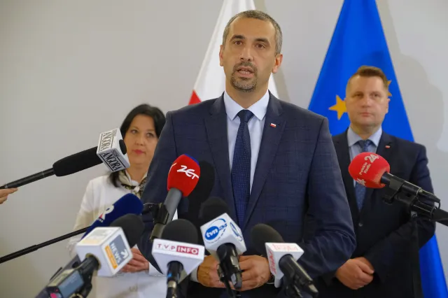 Taktyka większości senackiej? Pęk: Przeciągać obrady, a więc znowu obstrukcja