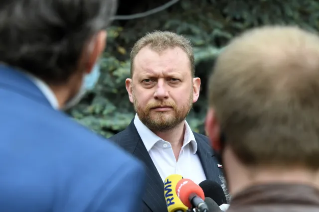 Szumowski: Epidemia nie znika, ale przechodzi w fazę pewnej kontroli