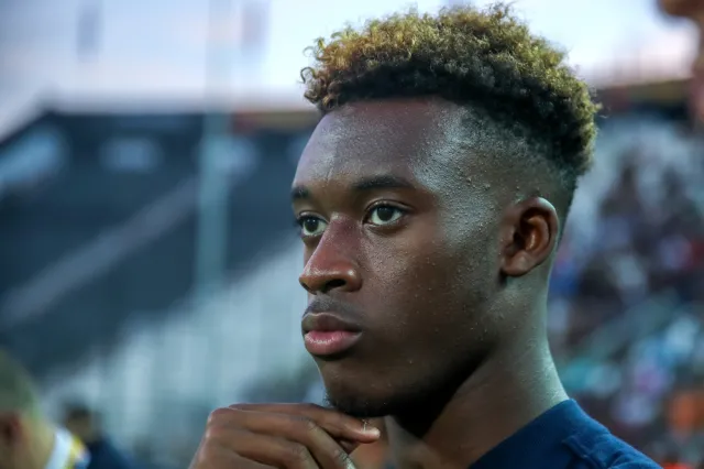 Liga angielska. "The Sun": Reprezentacyjny piłkarz Hudson-Odoi aresztowany