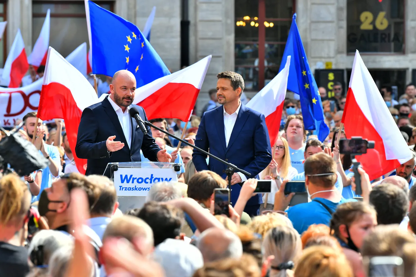 Siostrzeniec premiera Morawieckiego: Całym sercem wspieram Trzaskowskiego