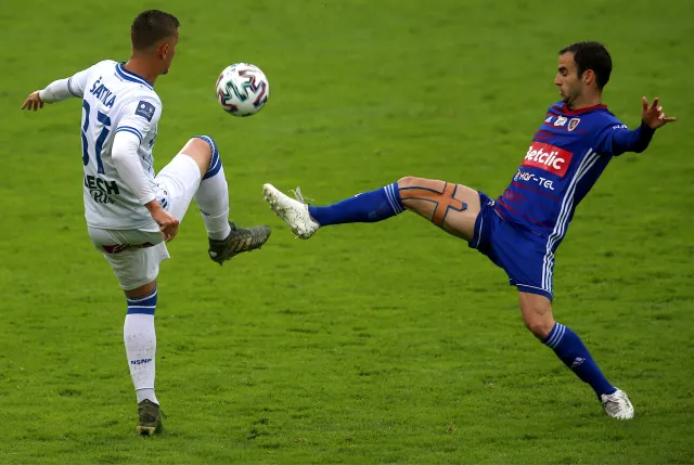 Lech oddał w Gliwicach tylko dwa celne strzały i wygrał 2:0