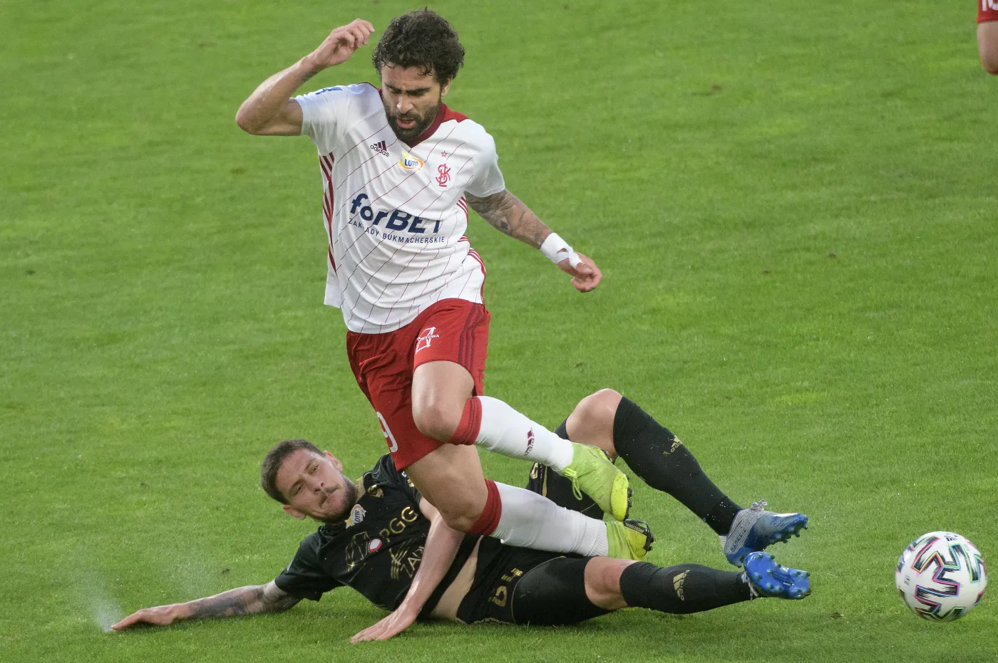 Trener ŁKS Łódź: Będziemy teraz grali o honor klubu, dla kibiców i siebie