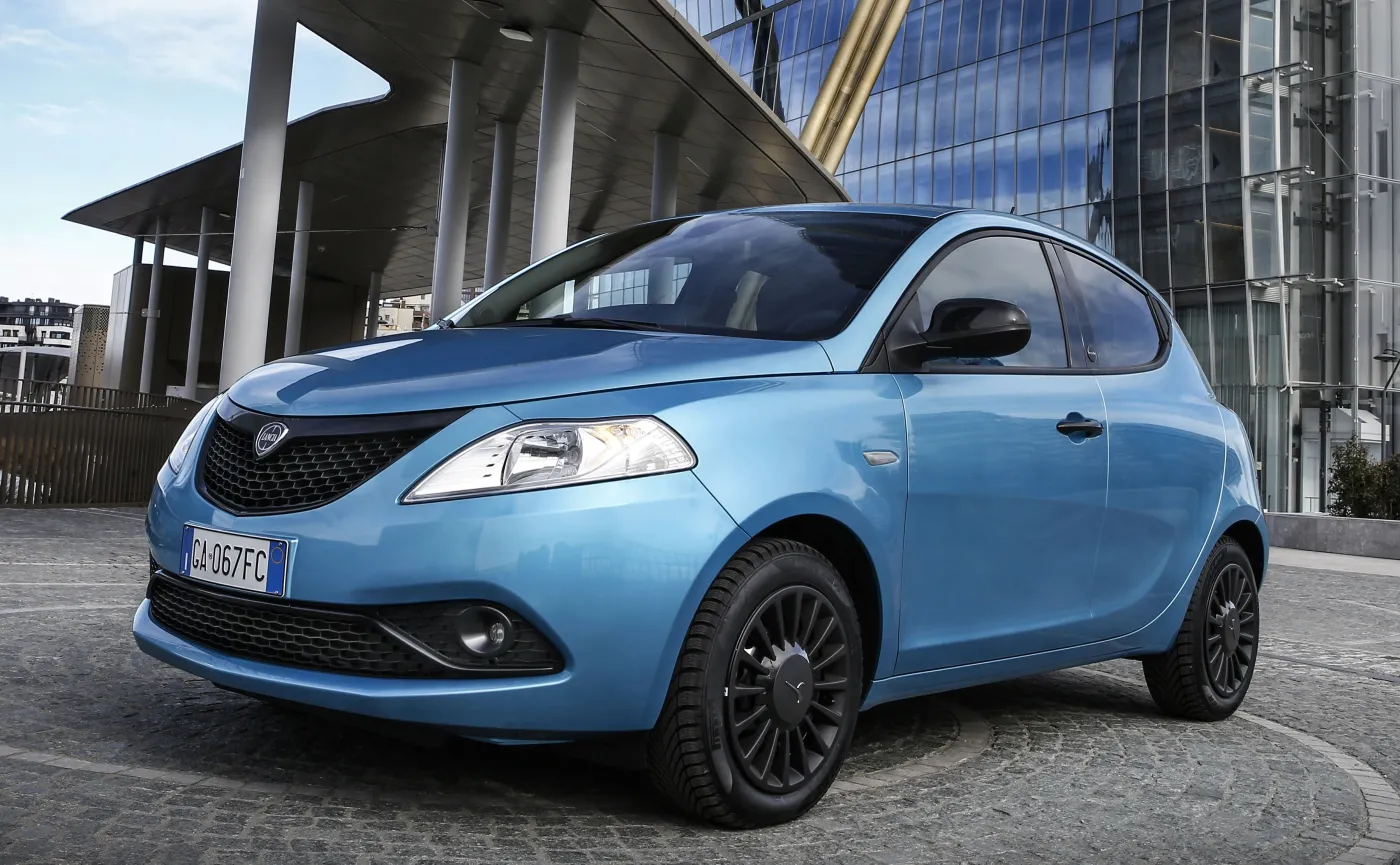 Lancia Ypsilon