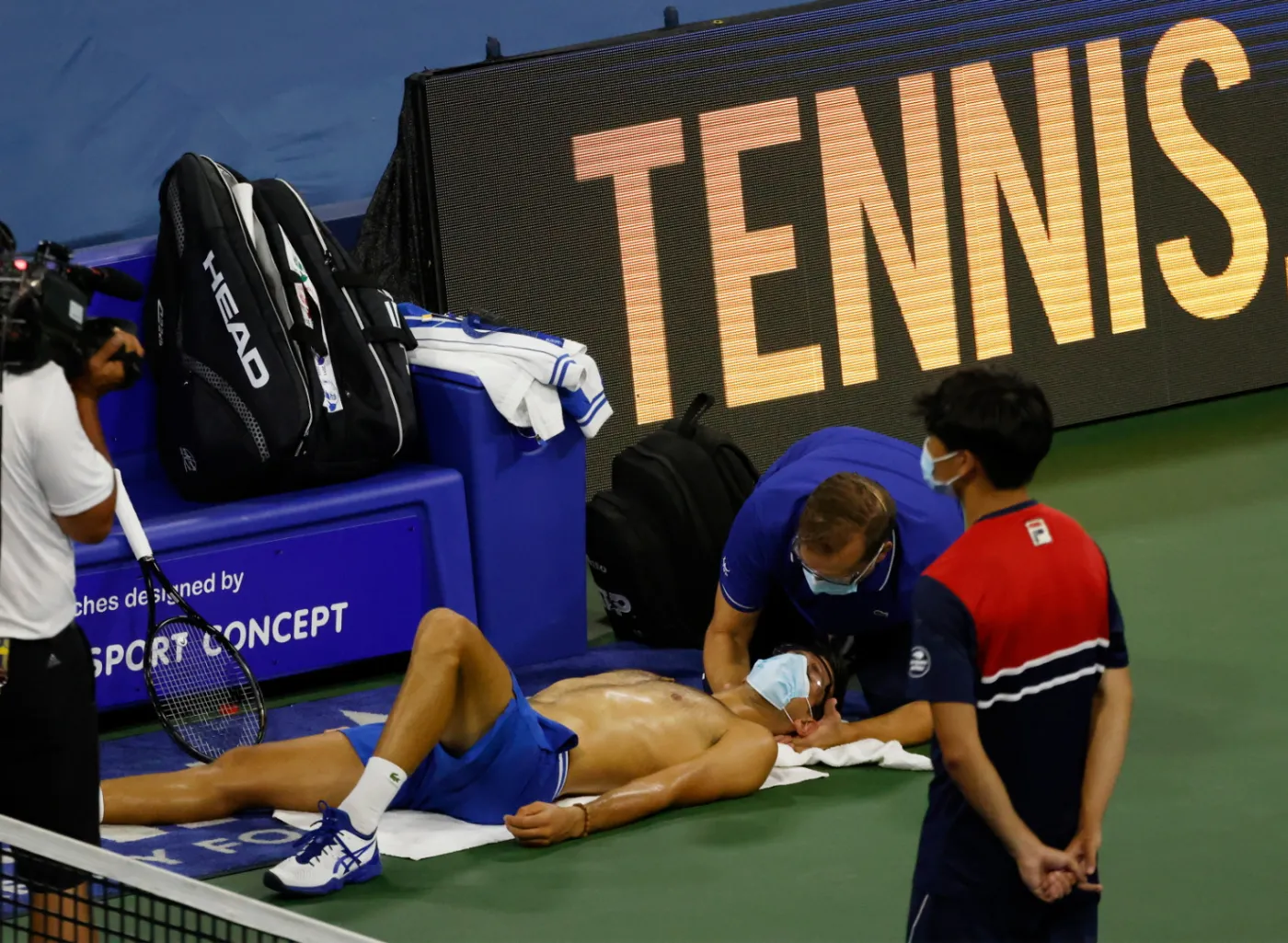 US Open. Djokovic mimo bólu szyi wciąż niepokonany w tym roku