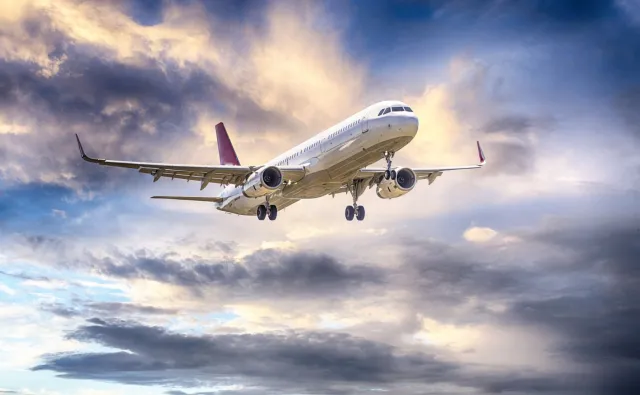 Pasażerski Airbus w strefie rażenia syryjskich rakiet. Moskwa oskarża Izrael