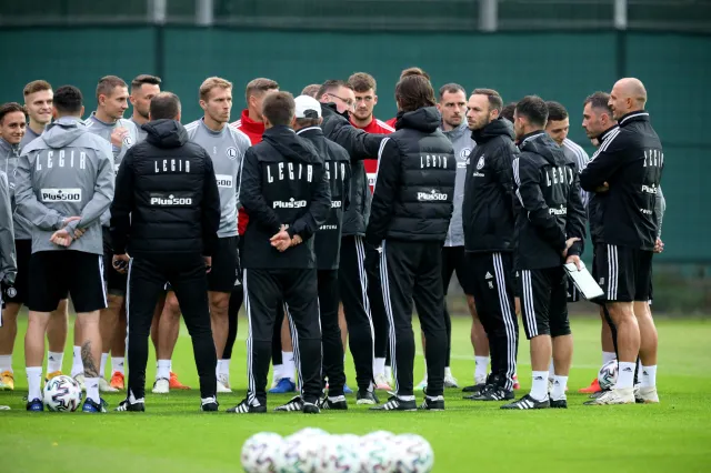 Jeden z członków sztabu Legii Warszawa ma koronawirusa