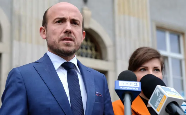 Budka: To nie jest rekonstrukcja, to zbójecki podział łupów