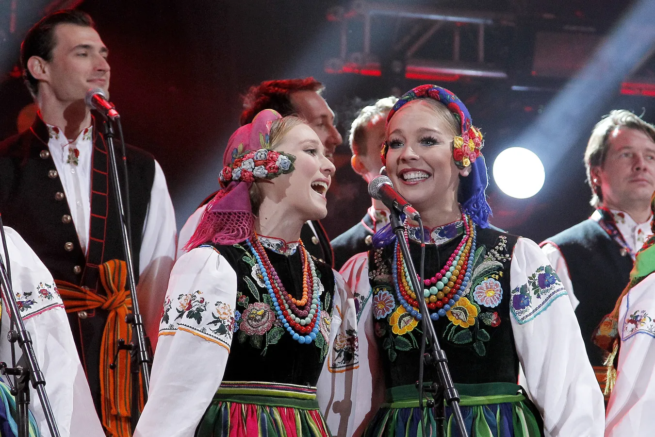 Tradycja i... internet. Zobacz, gdzie oglądać w sieci jubileuszowy koncert Mazowsza