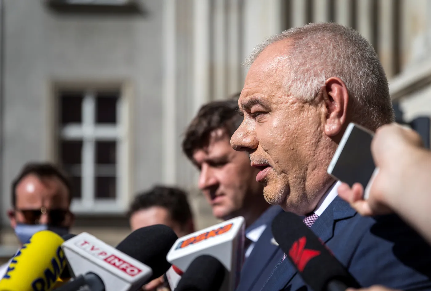 Sienkiewicz wbija szpilę w Sasina. Kąśliwa riposta wicepremiera