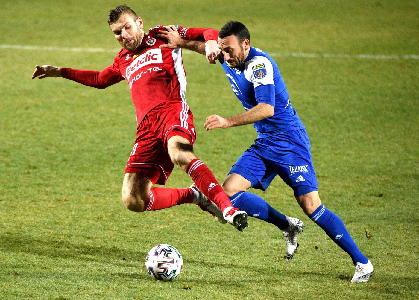 Rzuty karne zdecydowały. Piast Gliwice w 1/8 finału piłkarskiego Pucharu Polski