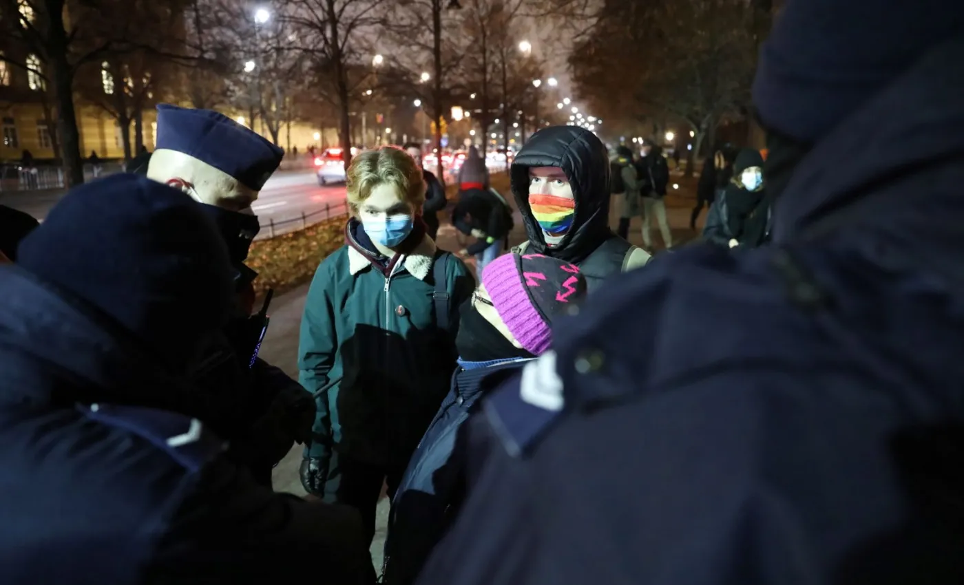 Policja zablokowała warszawski marsz w obronie klimatu