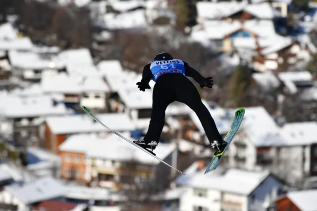 Stoch szósty w kwalifikacjach w Ga-Pa. Najlepszy Lanisek