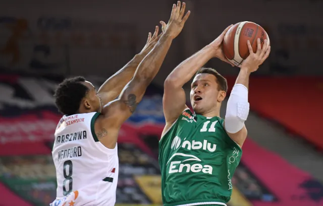 Emocje w meczu na szczycie. Legia pokonana po dwóch dogrywkach