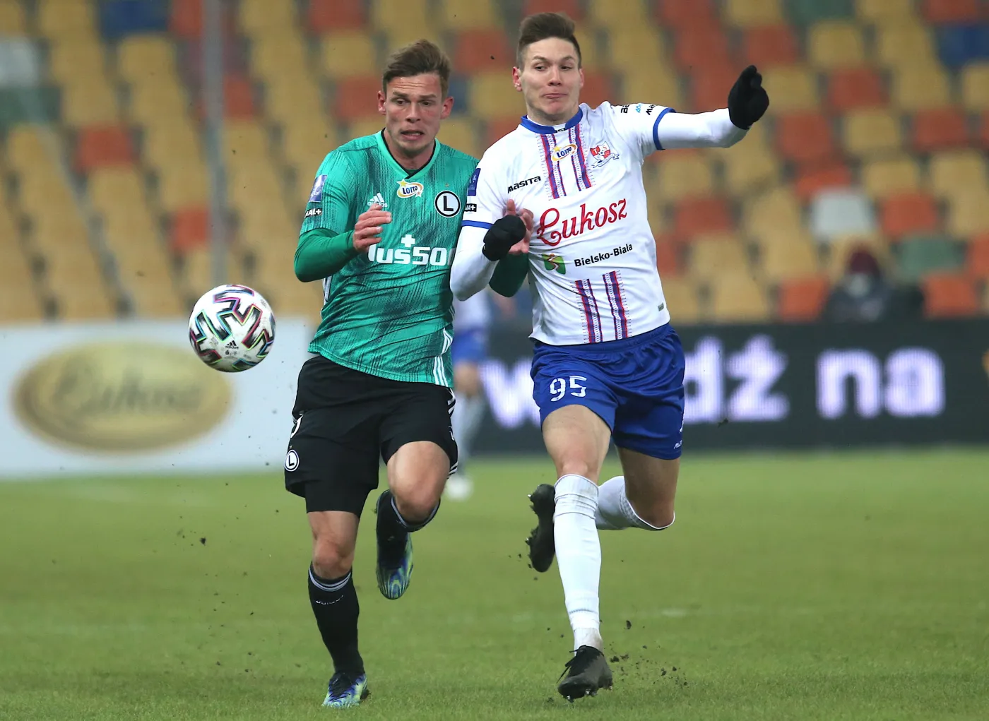 Kontrole policji po meczu Podbeskidzia i Legii. Czy złamano obostrzenia?