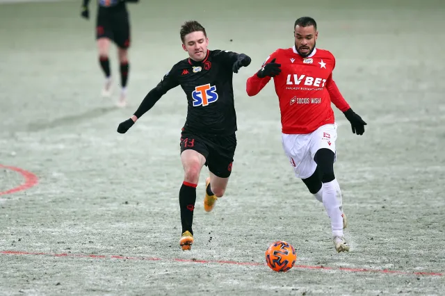 Ekstremalne warunki, dwa gole i radość "Białej Gwiazdy" [WYNIKI i TABELA]