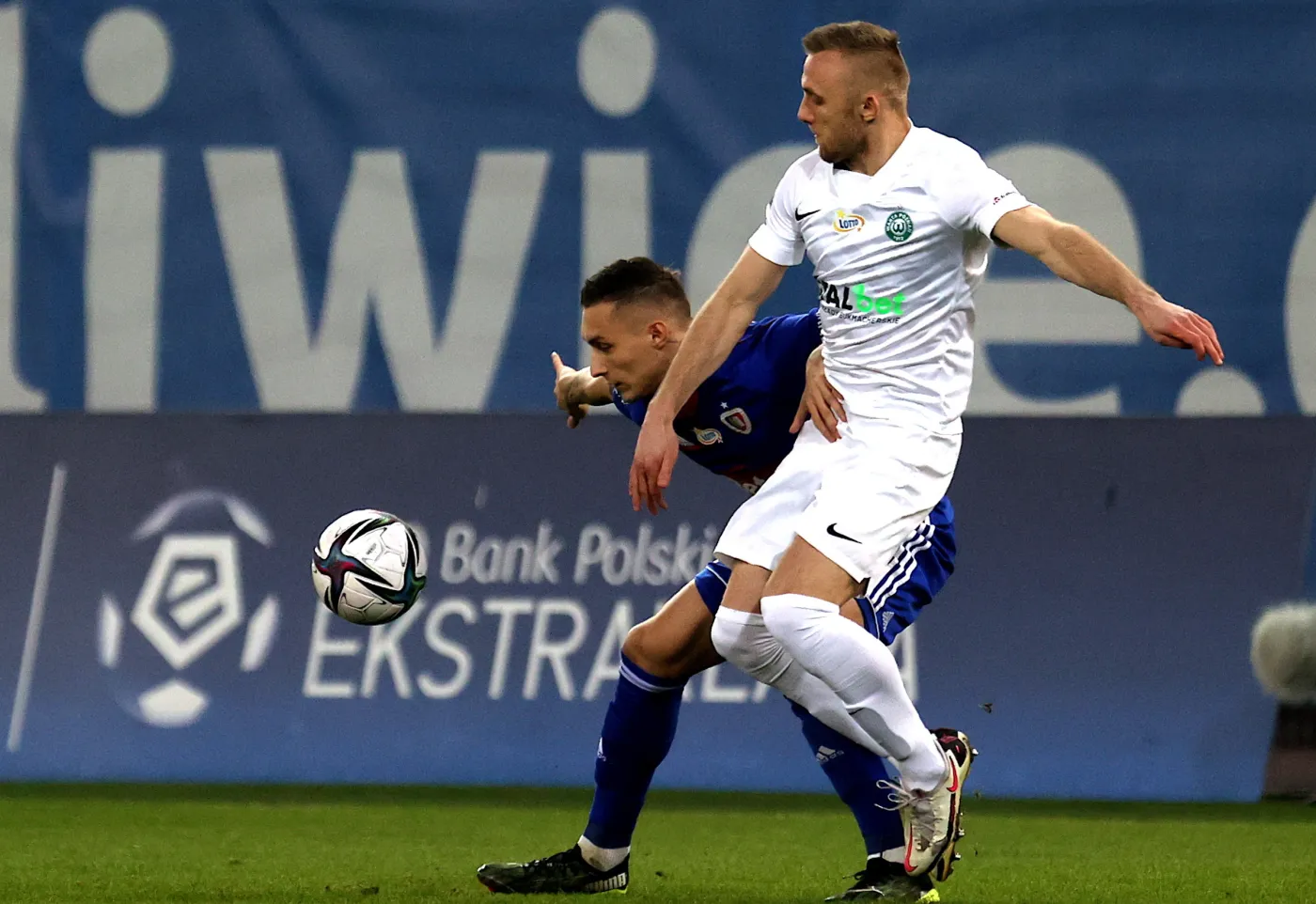 Piłkarze polskiej Ekstraklasy uczczą setną rocznicę urodzin Kazimierza Górskiego