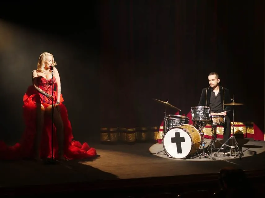 Atlvnta zamiast Lily Hates Roses. Posłuchaj nagrania "Umrzesz tak jak ja"