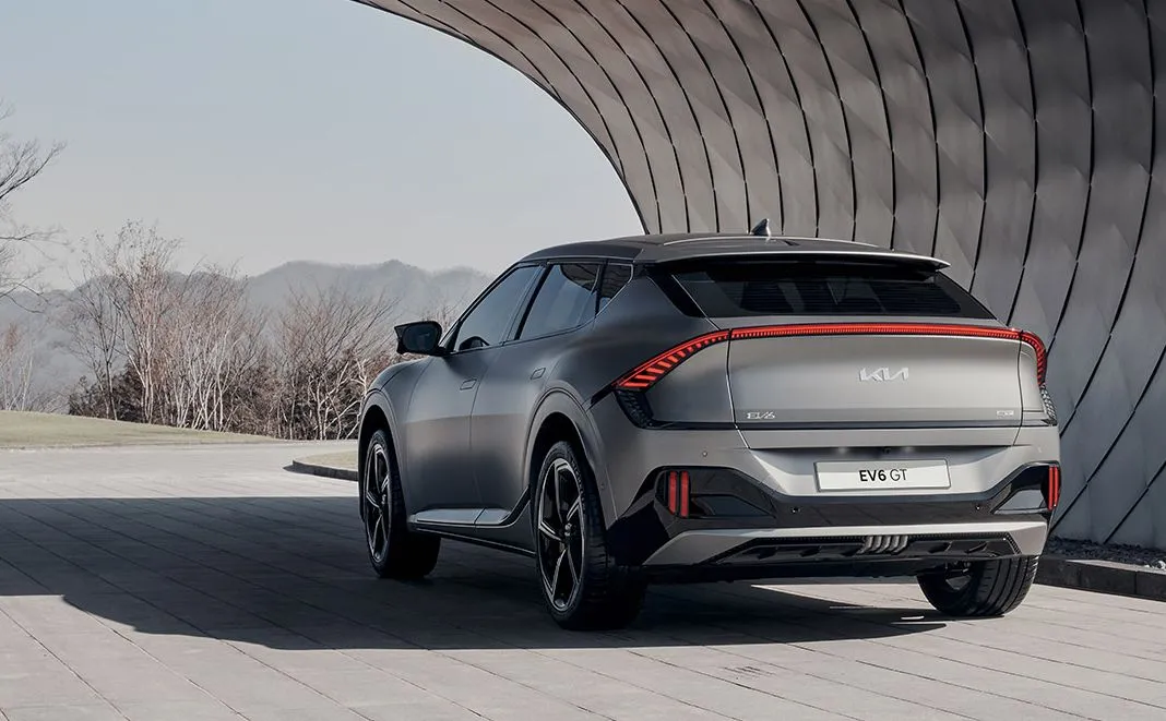 kia-ev6-gt-37103591.jpg