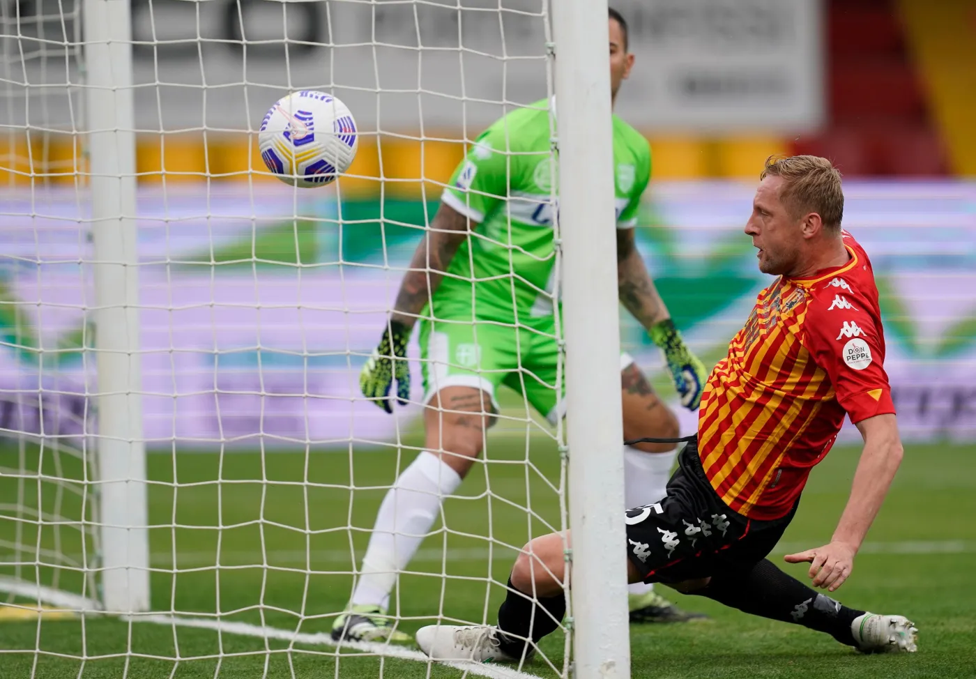 Glik strzelił pierwszego gola po powrocie do Włoch. Zieliński zagrał tylko 17 minut