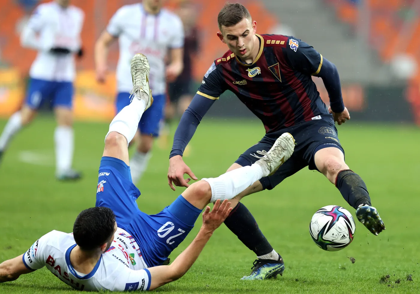 Jeśli Legia liczyła na potknięcie Pogoni, to "Portowcy" pozbawili ją złudzeń