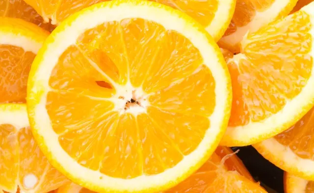 Wyłudził 4 mln zł "na ambasadora". Na zakup pomarańczy i nie tylko