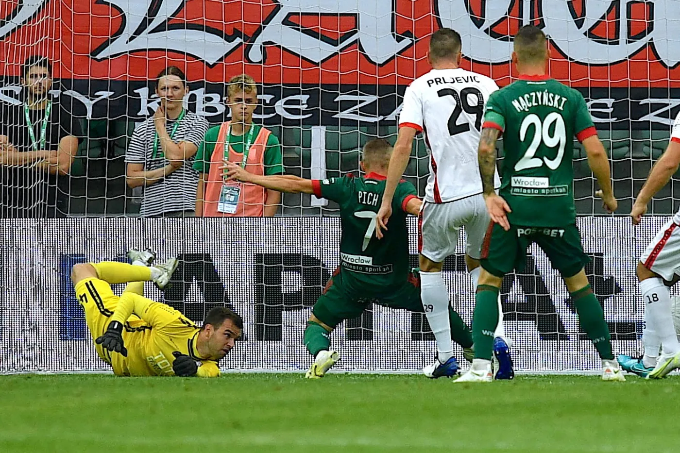 Liga Konferencji. Sześć goli we Wrocławiu. Śląsk gra dalej